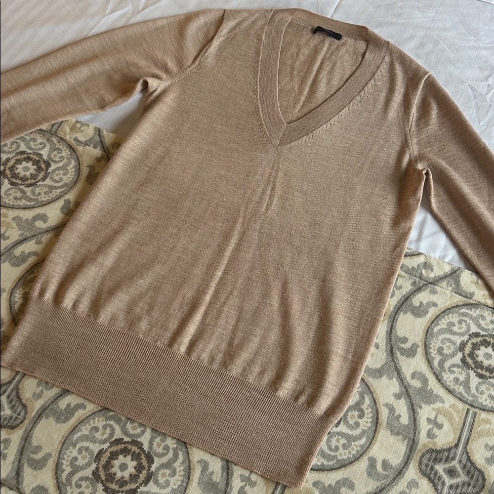 J. Crew Preppy Light Academia Cashmere V-Neck Sweater M - Picture 2 of 3